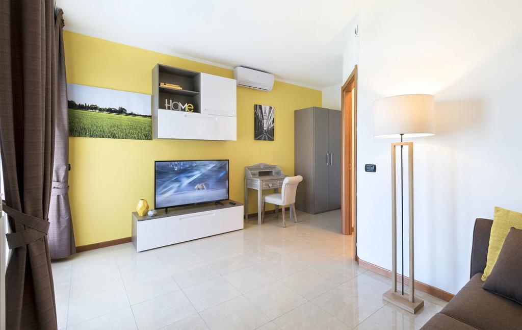 Airone Apartment Новара Экстерьер фото
